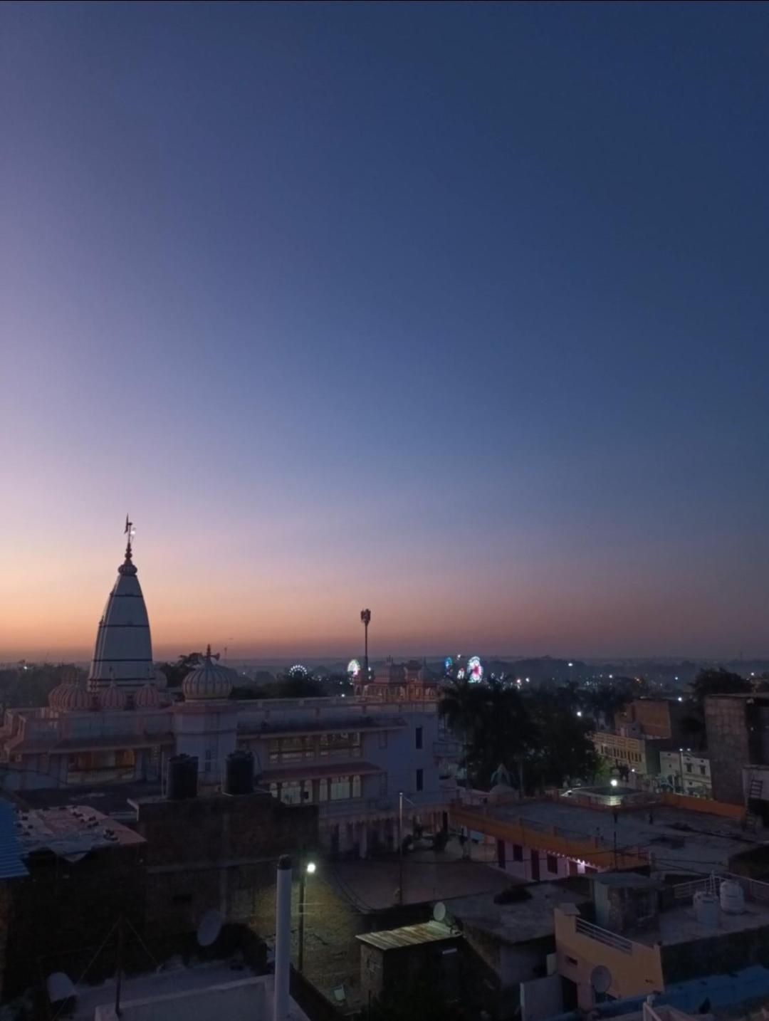 Anand Yatri Grah - Home Stay, Ujjain Zewnętrze zdjęcie