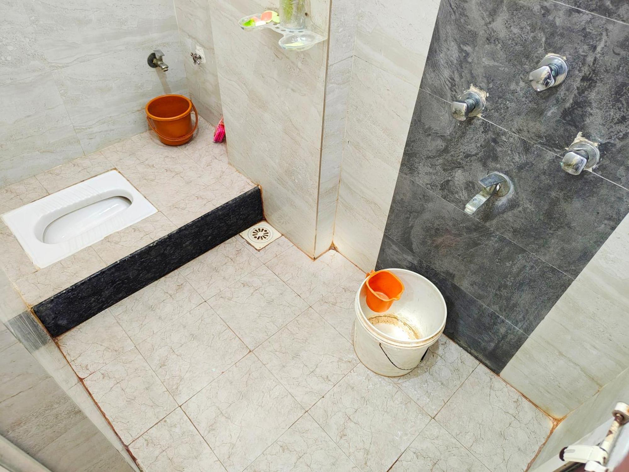 Anand Yatri Grah - Home Stay, Ujjain Zewnętrze zdjęcie