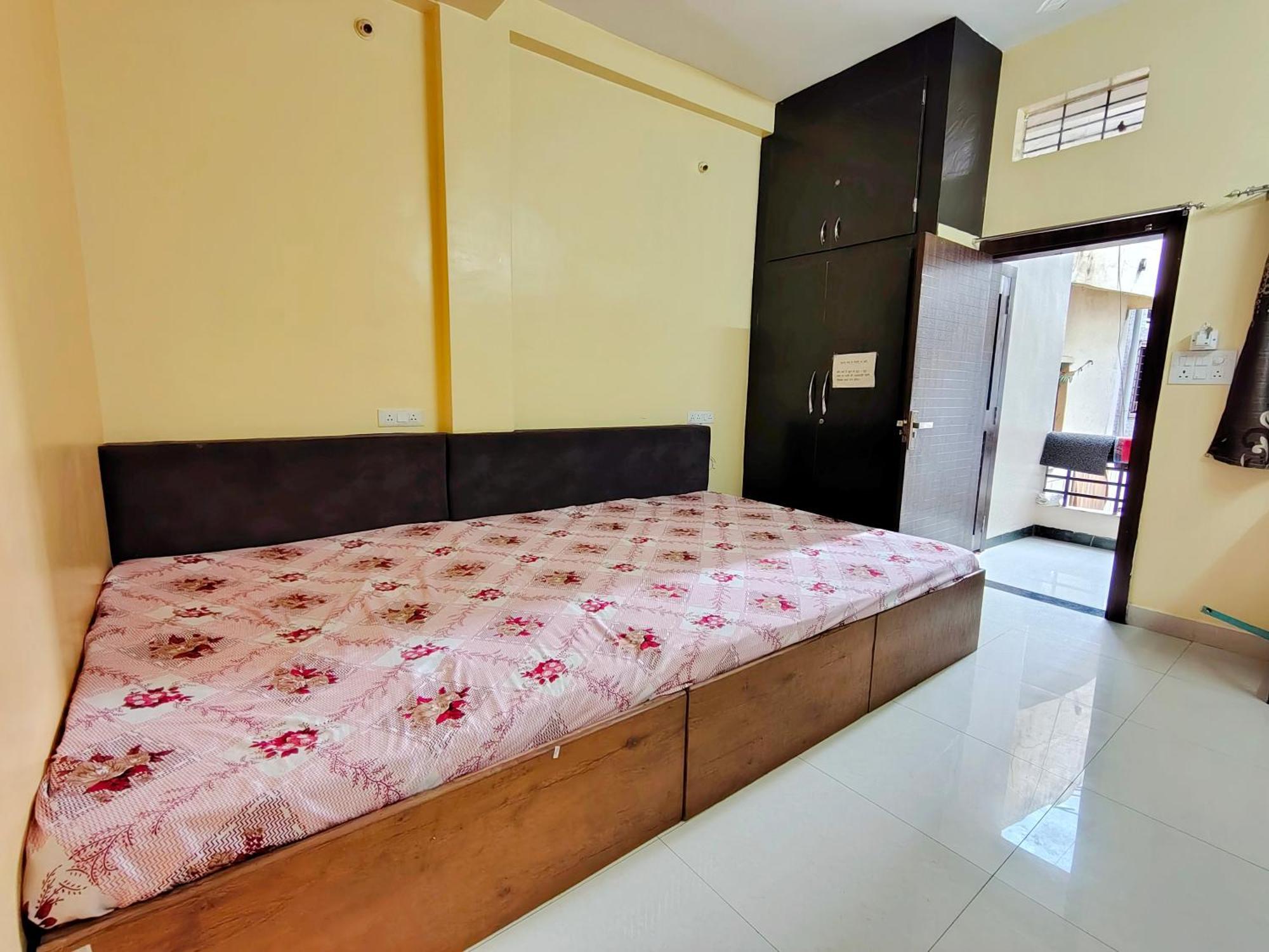 Anand Yatri Grah - Home Stay, Ujjain Zewnętrze zdjęcie